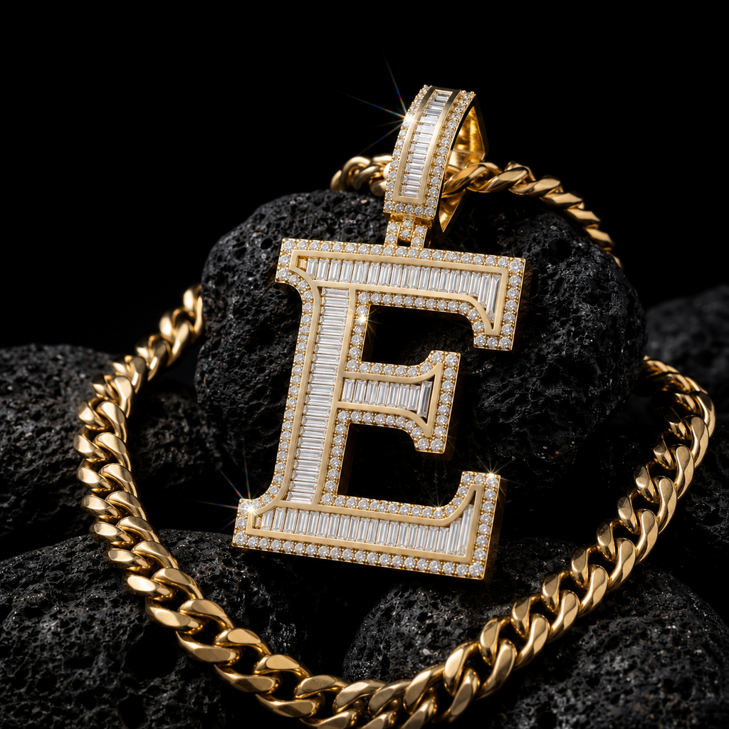 VVS Iced Out Letter E Pendant Men