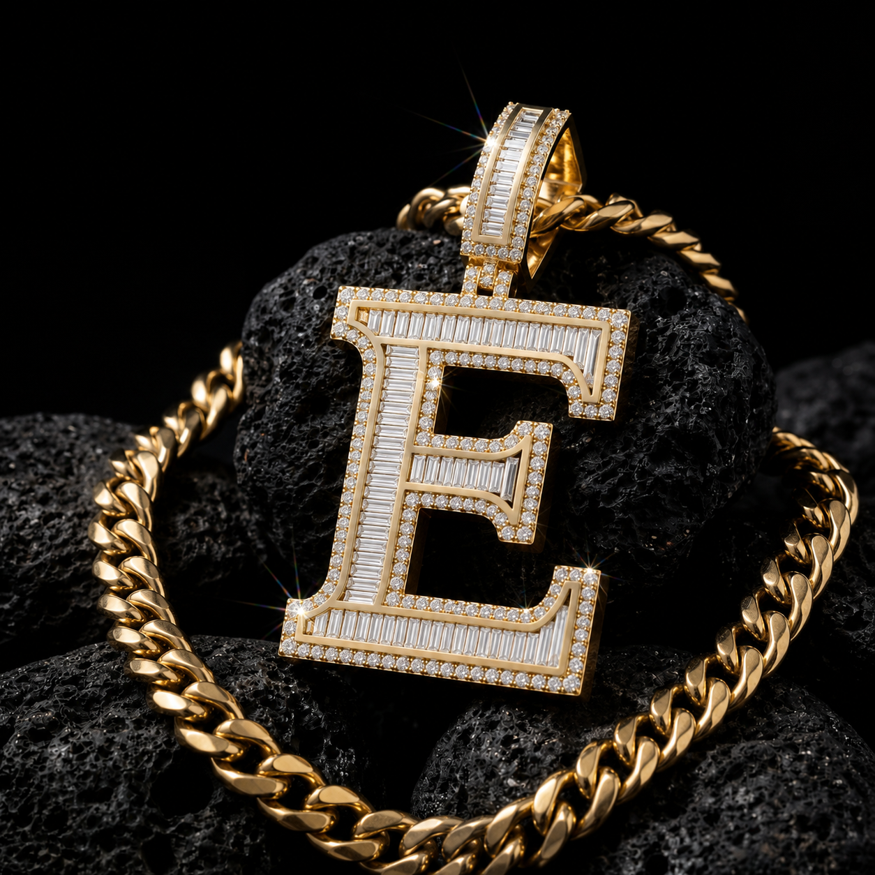 VVS Iced Out Letter E Pendant Men