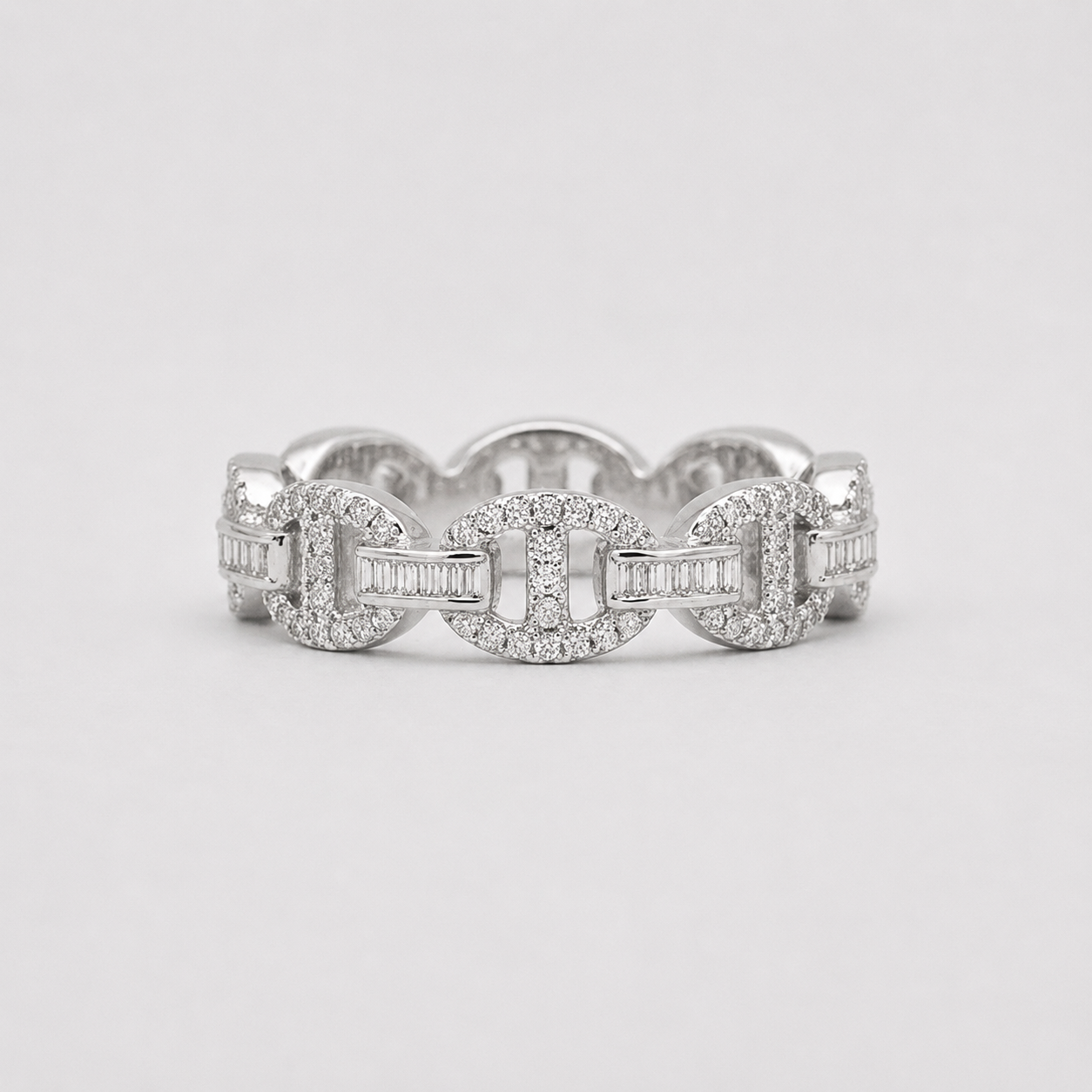 VVS Moissanite Iced Mariner Link Ring