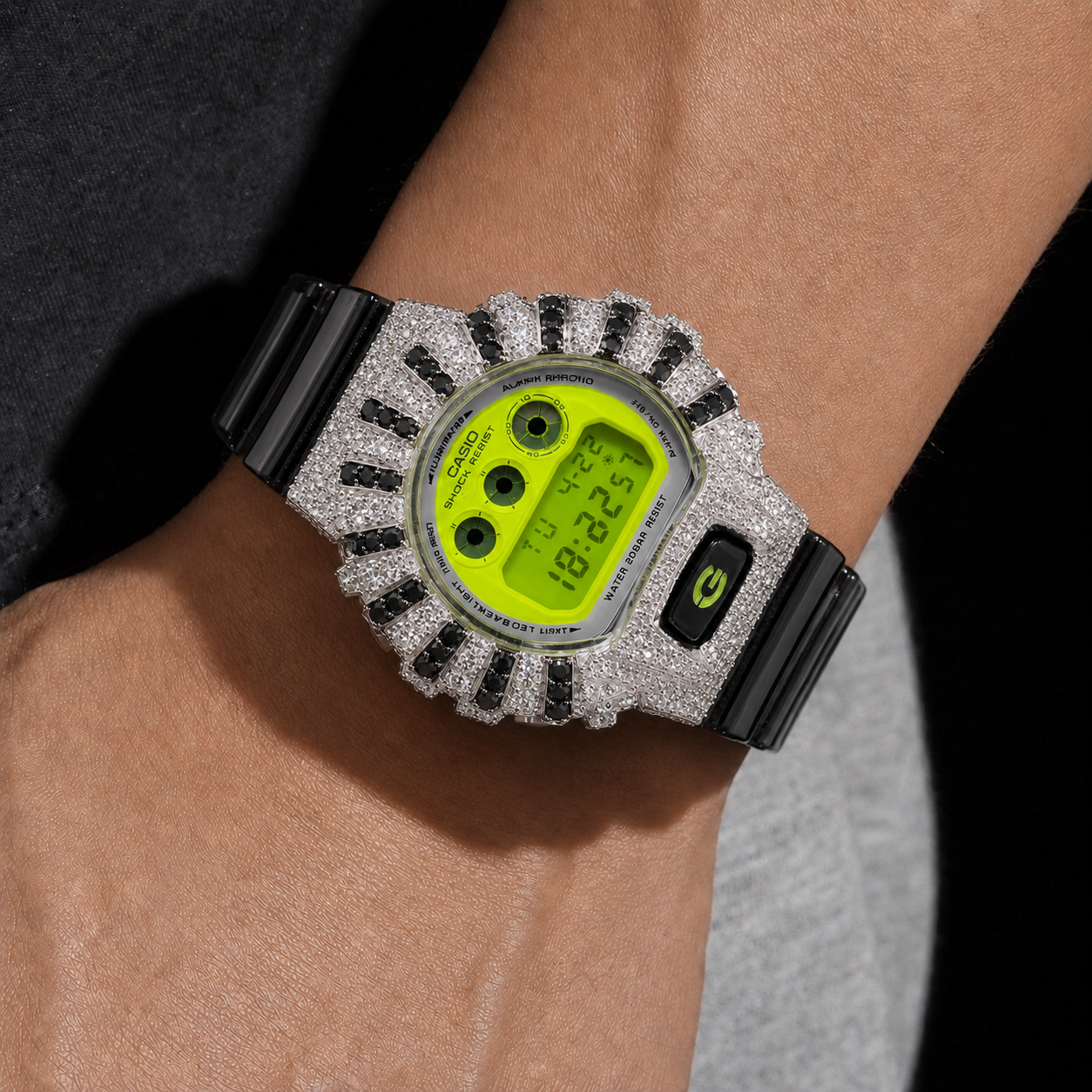 Men’s VVS Moissanite Iced Out Watch – Black Rubber Band